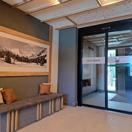 Apartment In - Out With View And Private Garage